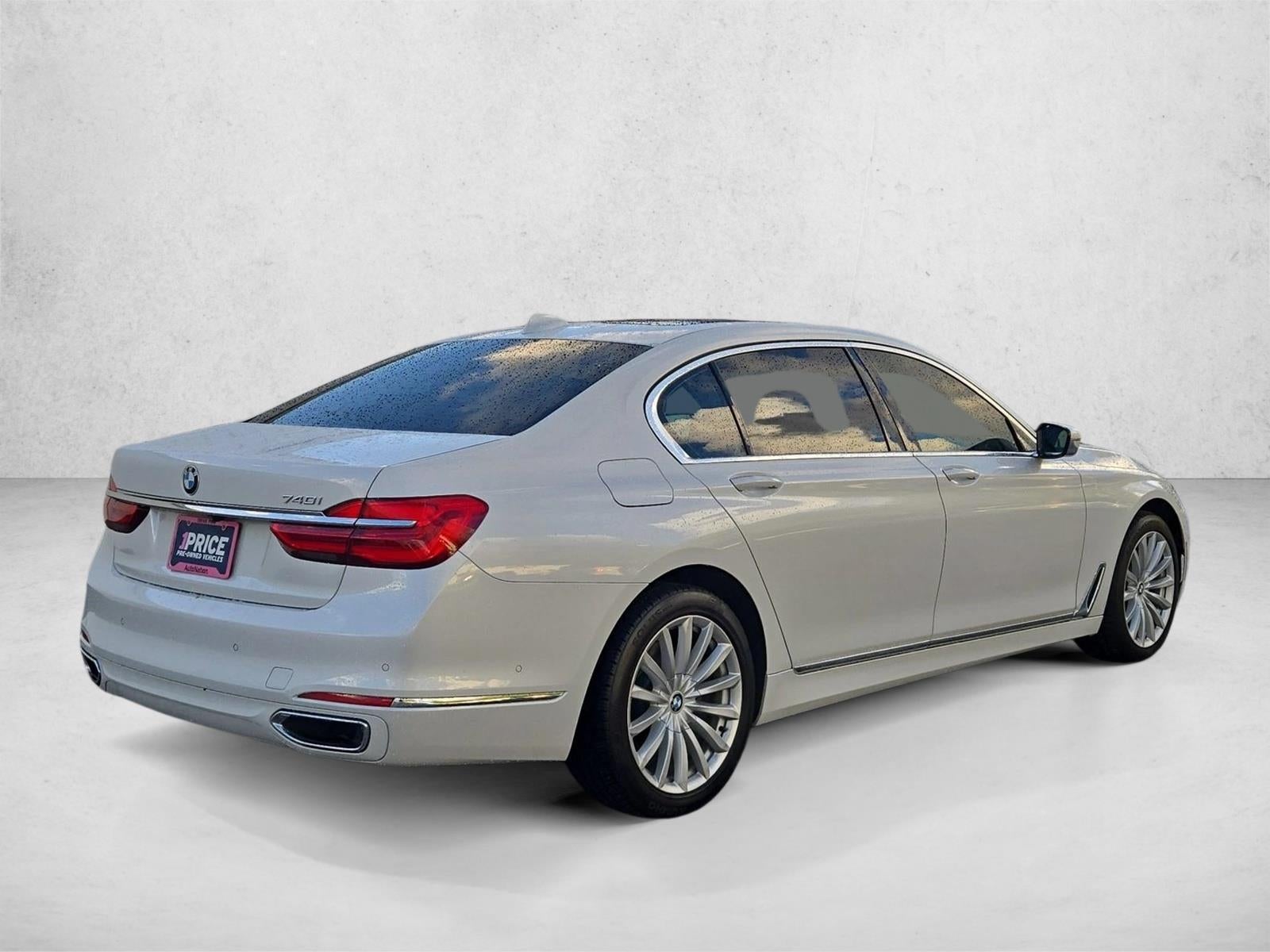 2017 BMW 740i Sedan