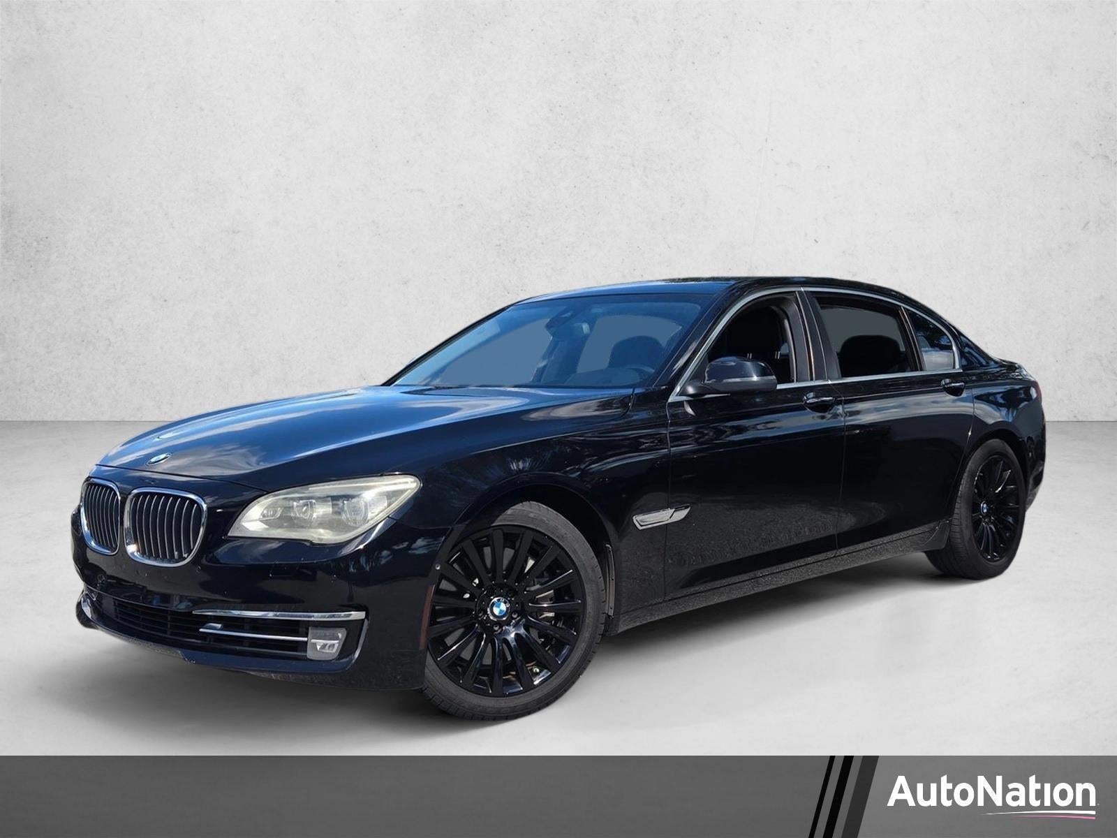 2013 BMW 750Li Sedan