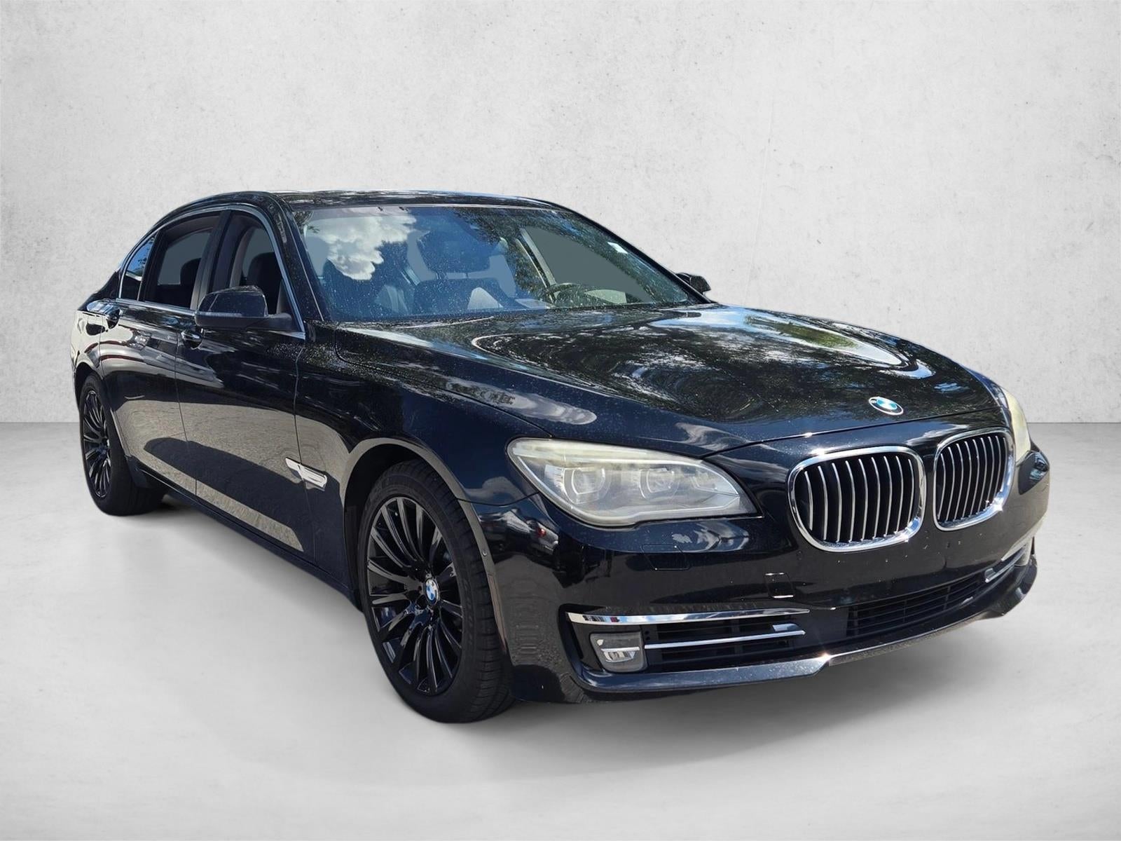 2013 BMW 750Li Sedan