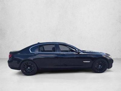2013 BMW 750Li Sedan
