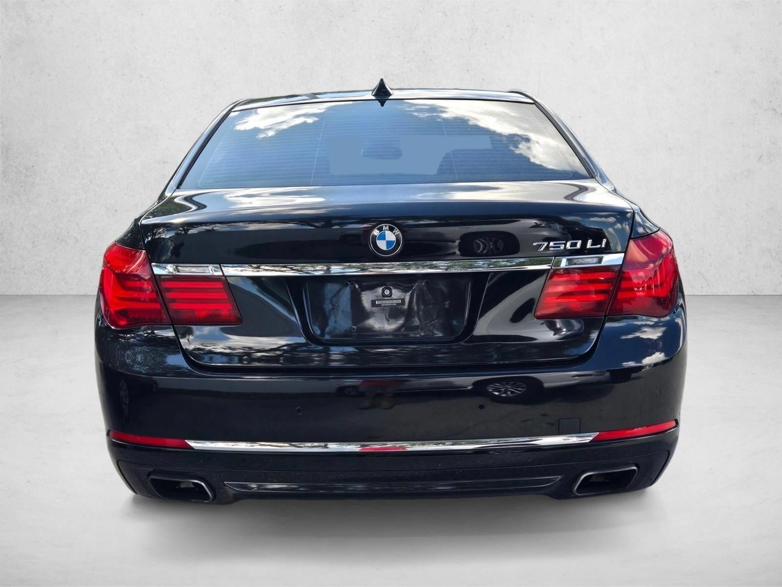 2013 BMW 750Li Sedan