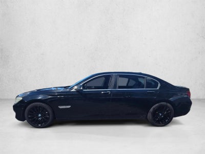 2013 BMW 750Li Sedan