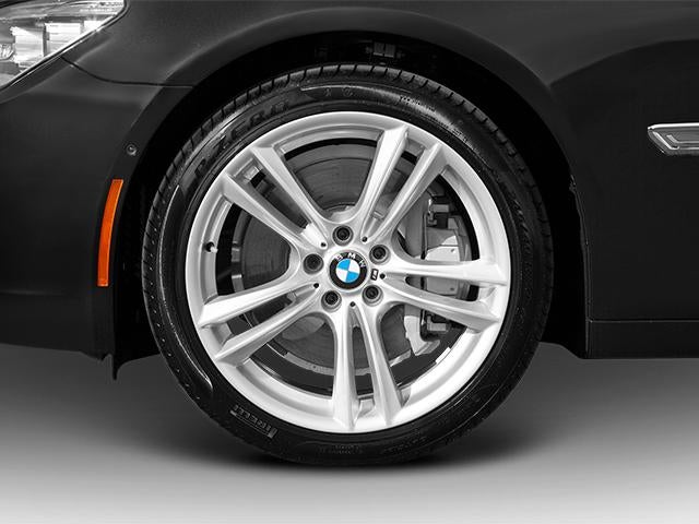 2013 BMW 750Li Sedan