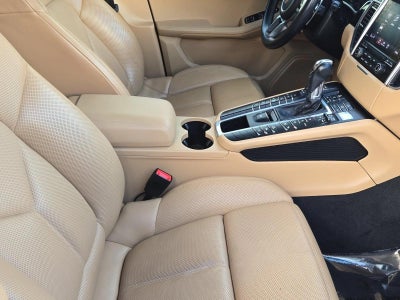 2018 Porsche Macan AWD