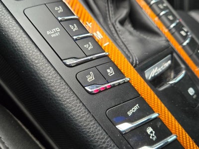 2018 Porsche Macan AWD