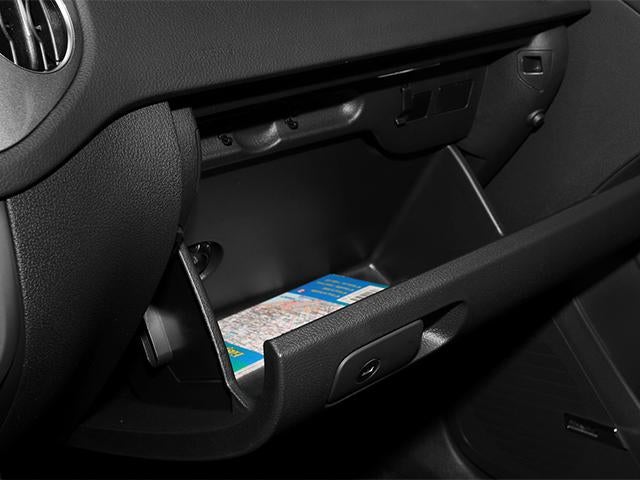 2013 Volkswagen Tiguan 2WD 4dr Auto S