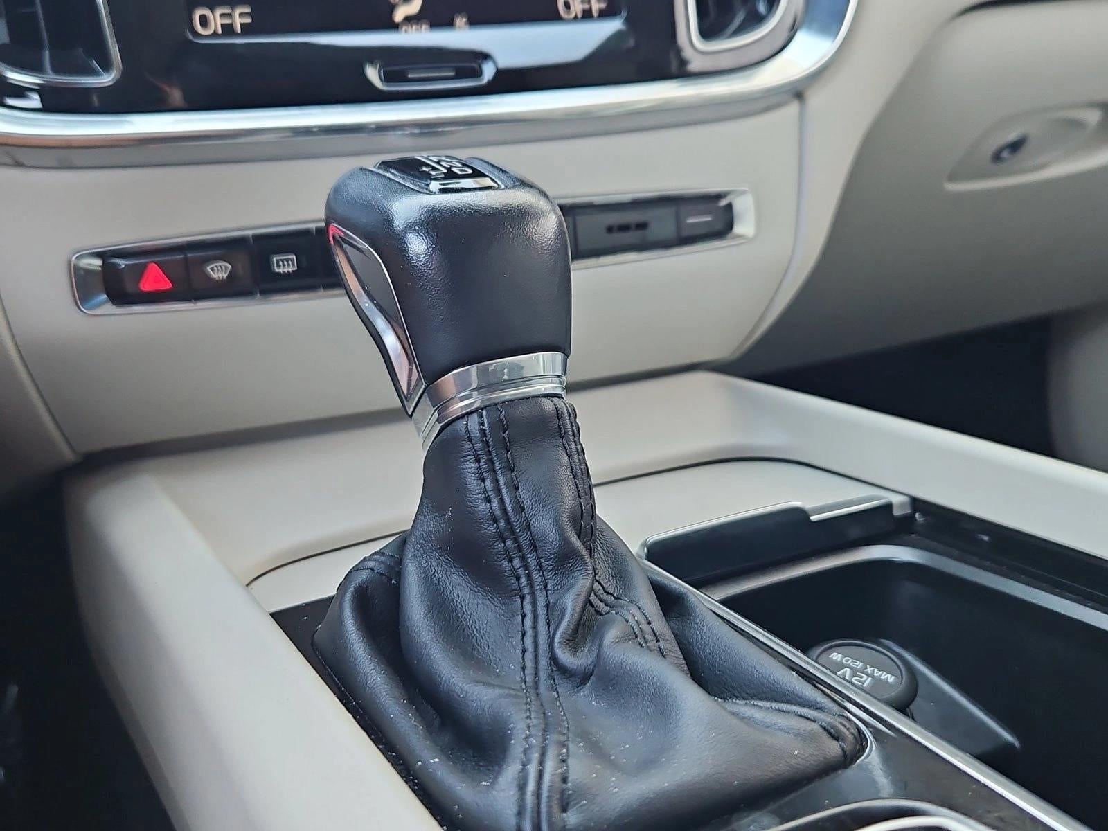 2020 Volvo V60 T5 FWD Momentum