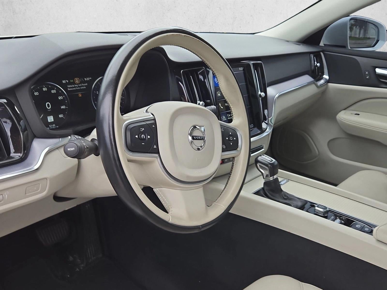 2020 Volvo V60 T5 FWD Momentum