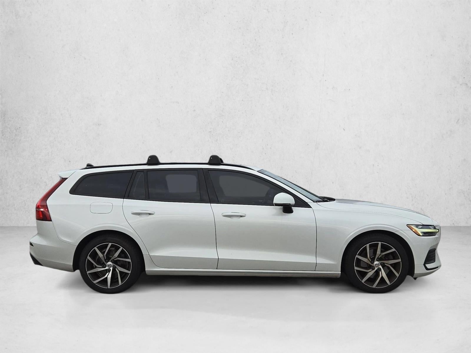 2020 Volvo V60 T5 FWD Momentum