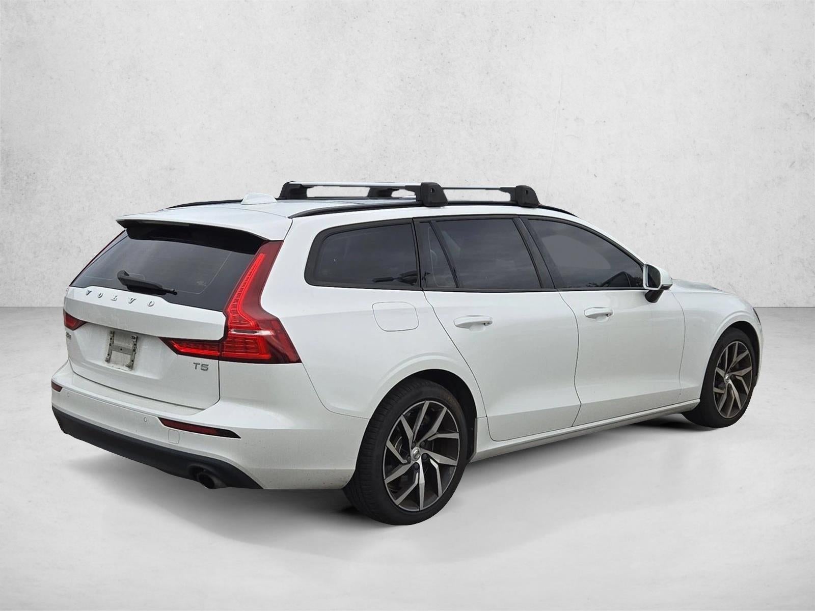 2020 Volvo V60 T5 FWD Momentum