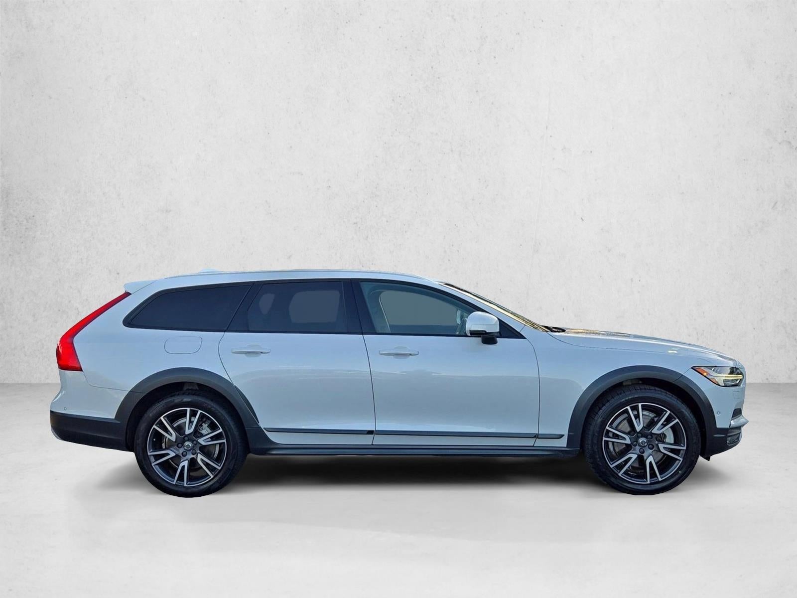 2018 Volvo V90 Cross Country T6 AWD