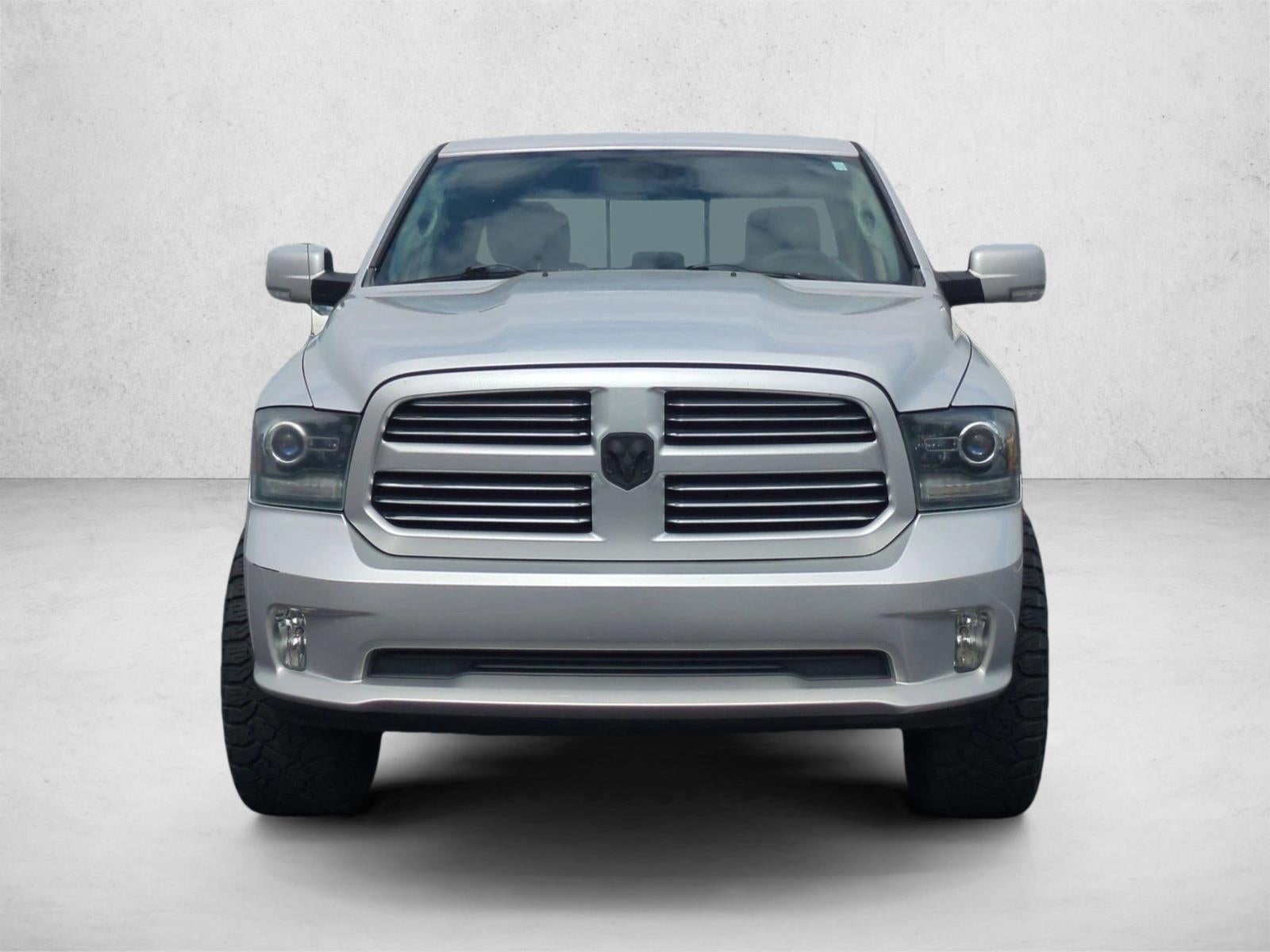 2014 RAM 1500 4WD Crew Cab 5.7 Ft Box Sport