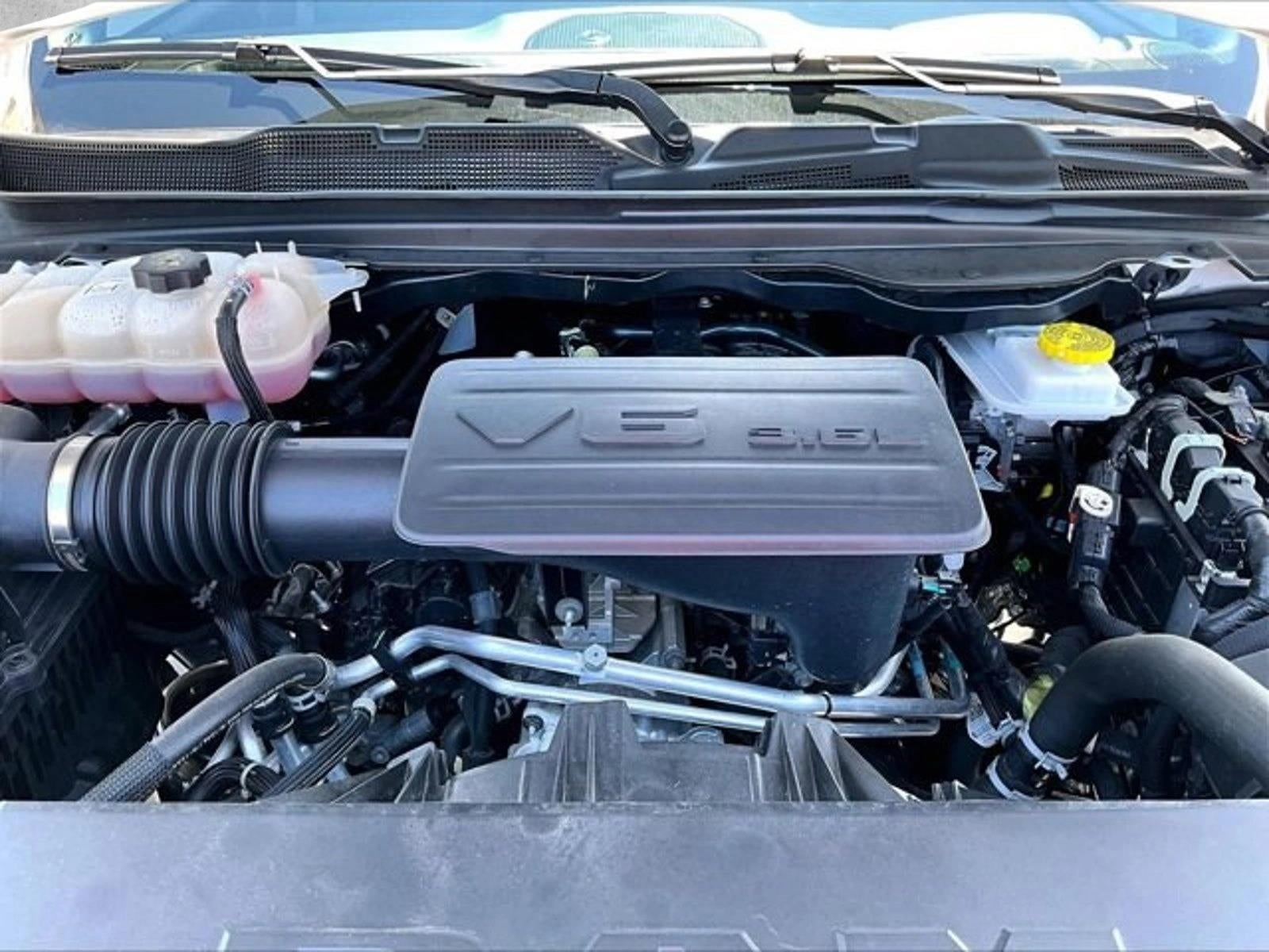 2025 RAM 1500 Big Horn 4x4 Crew Cab 5'7" Box