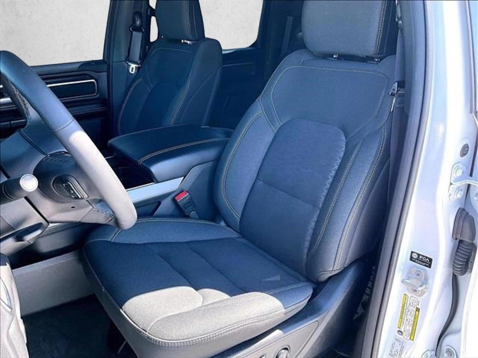 2025 RAM 1500 Big Horn 4x4 Crew Cab 5'7" Box