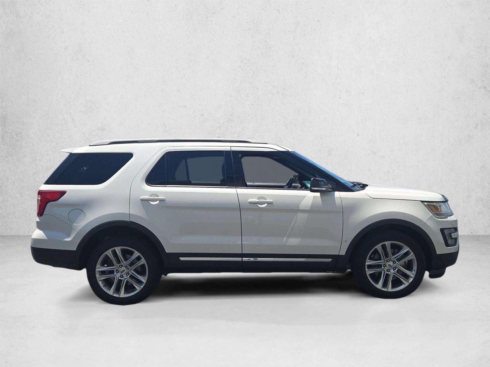 2016 Ford Explorer 4WD 4dr XLT