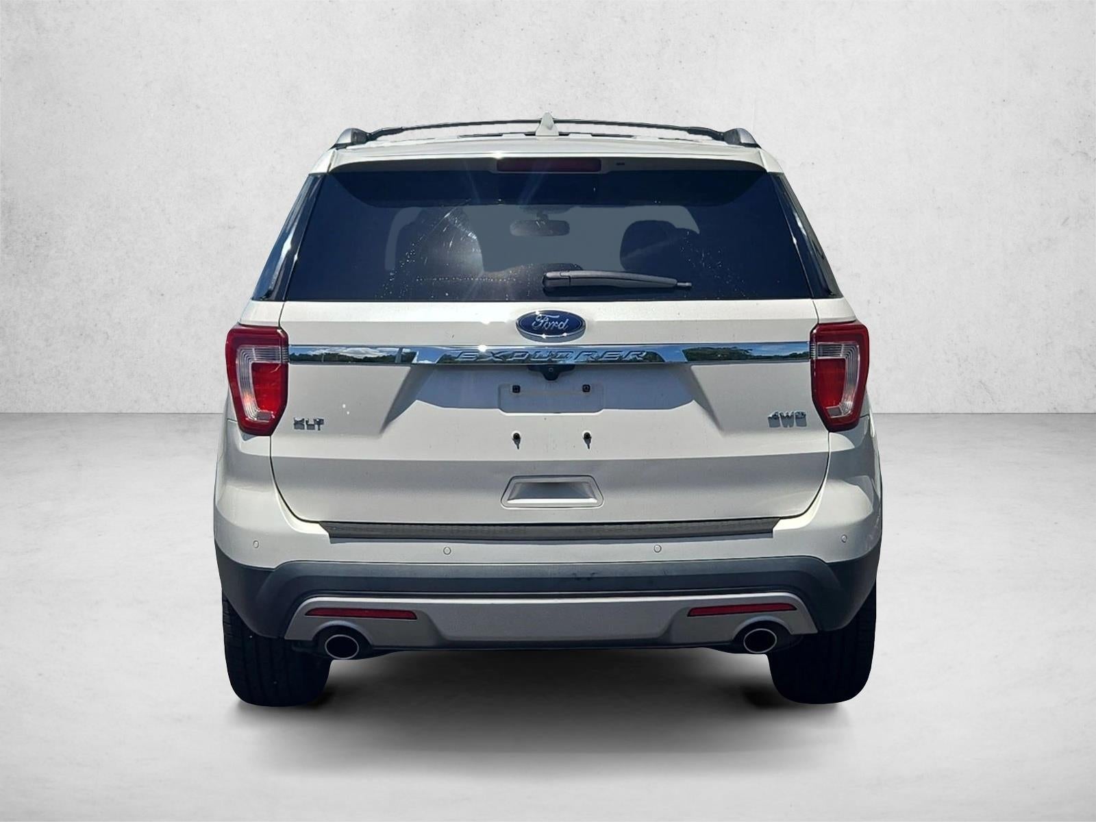 2016 Ford Explorer 4WD 4dr XLT