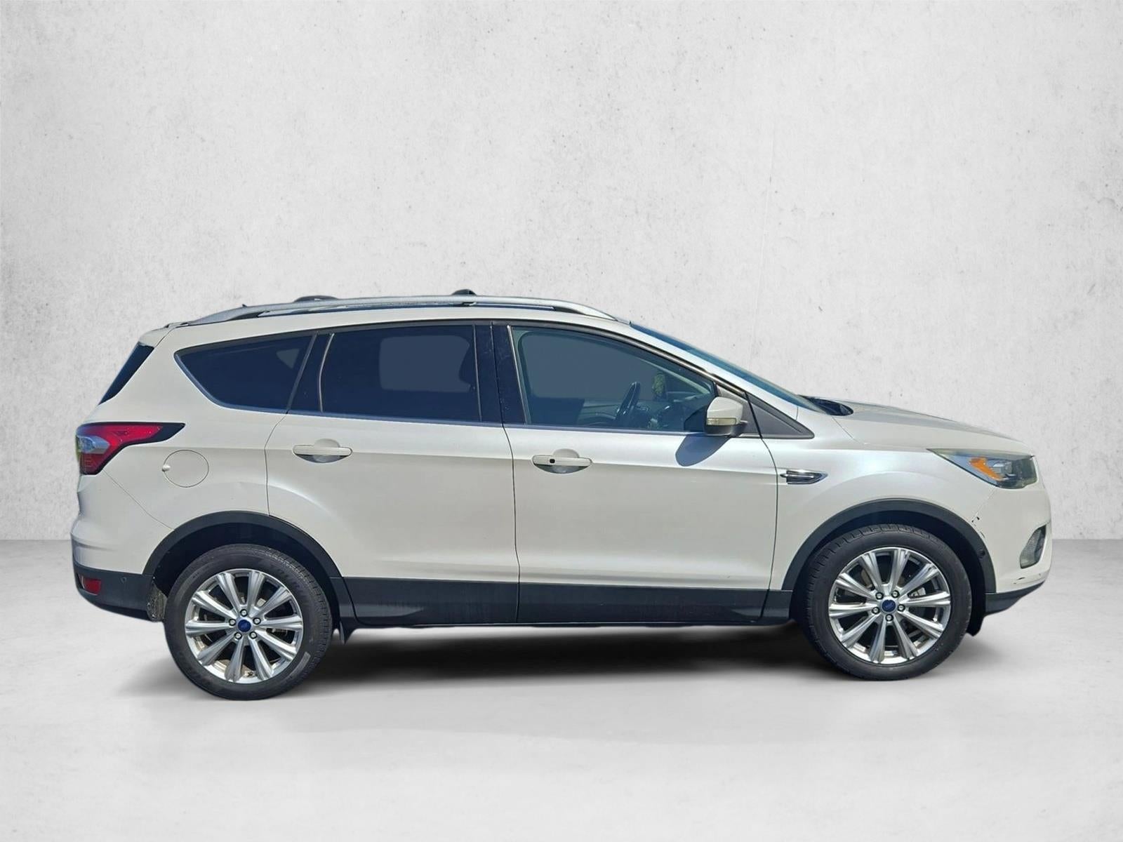 2017 Ford Escape Titanium FWD
