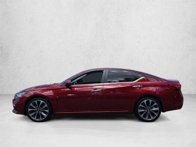 2022 Nissan Altima 2.5 SV Sedan