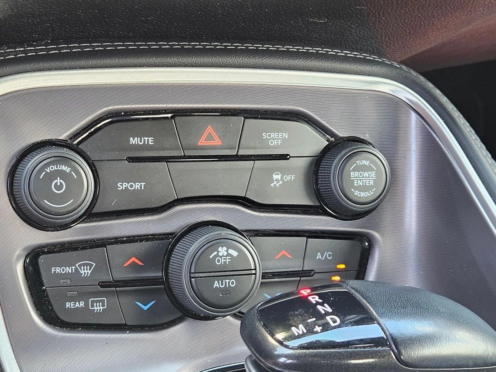 2020 Dodge Challenger SXT RWD