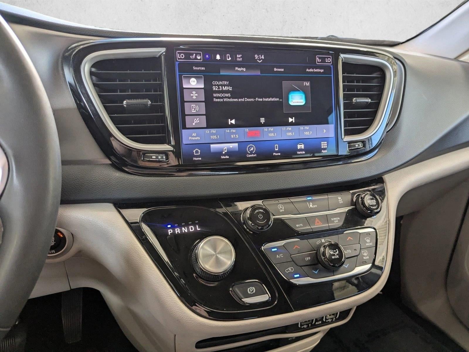 2022 Chrysler Pacifica Touring L FWD