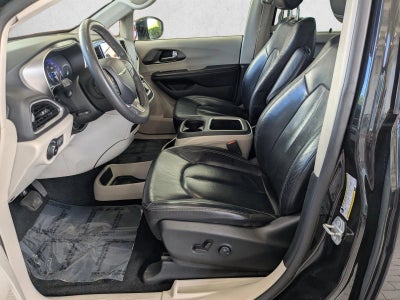 2022 Chrysler Pacifica Touring L FWD