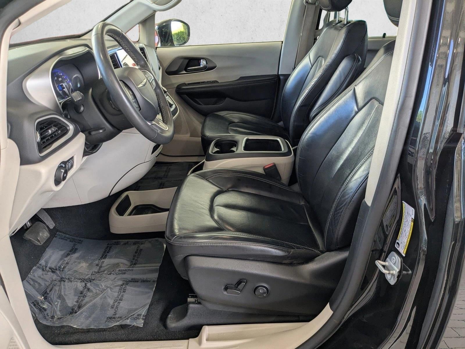 2022 Chrysler Pacifica Touring L FWD