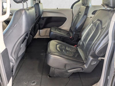 2022 Chrysler Pacifica Touring L FWD