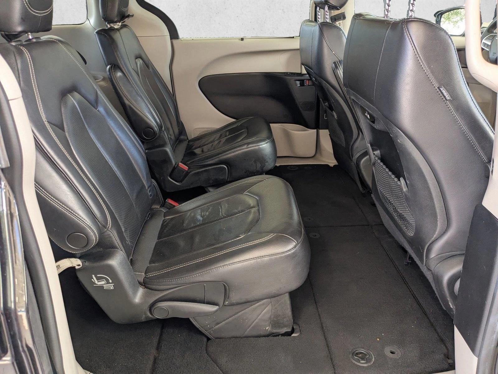 2022 Chrysler Pacifica Touring L FWD