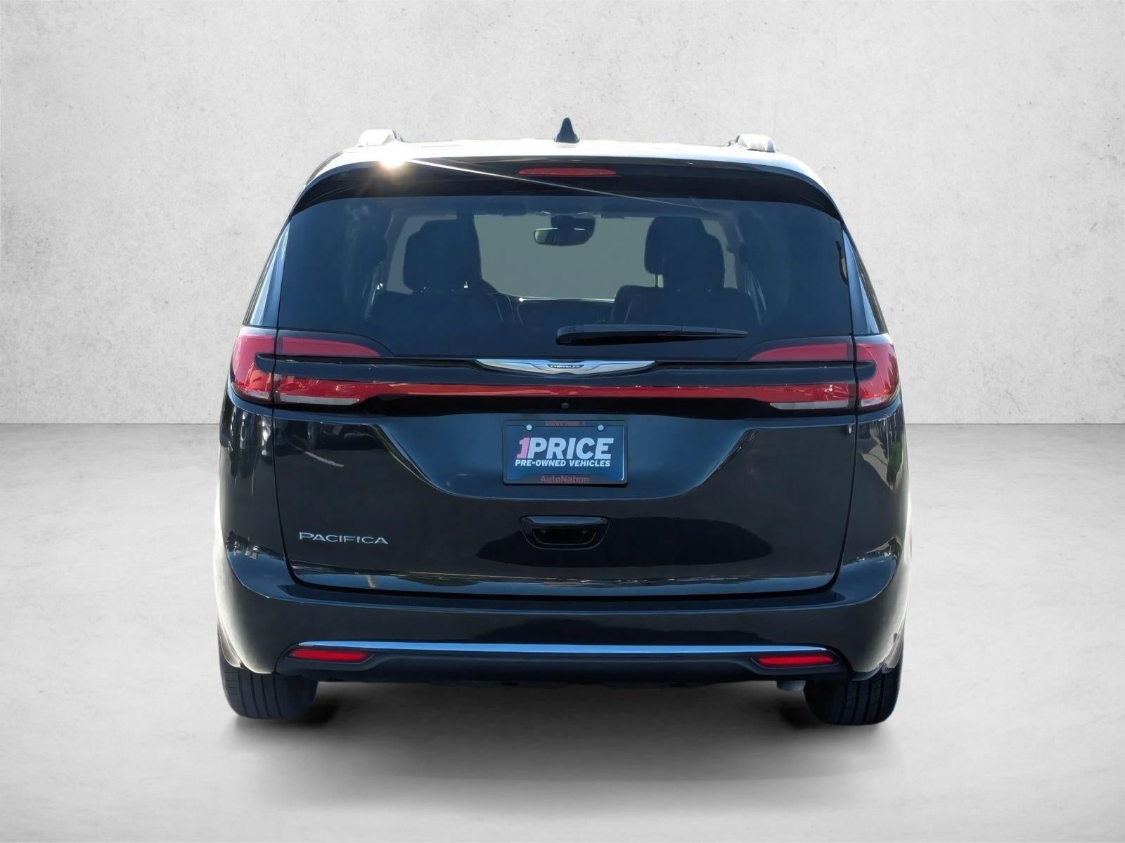 2022 Chrysler Pacifica Touring L FWD