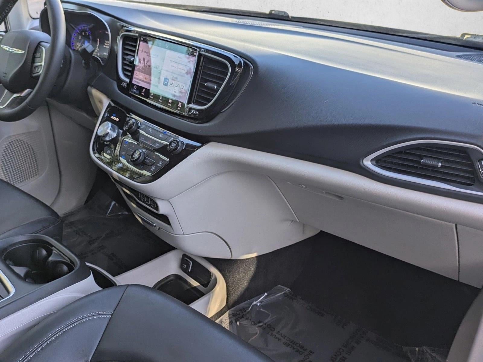 2024 Chrysler Pacifica Touring L FWD