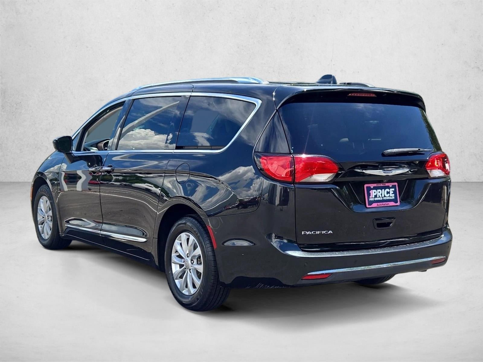 2018 Chrysler Pacifica Touring L FWD