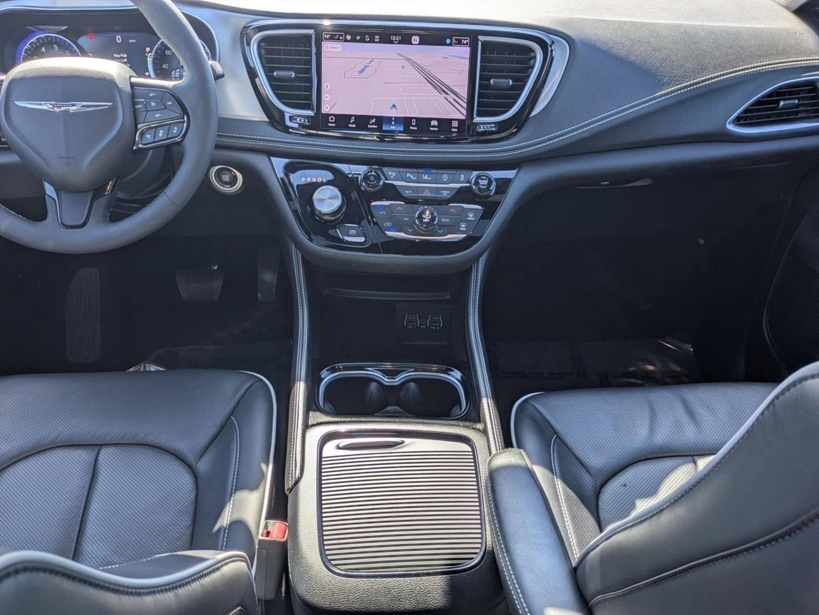 2025 Chrysler Pacifica Limited FWD