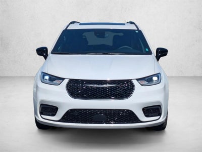 2025 Chrysler Pacifica Limited FWD