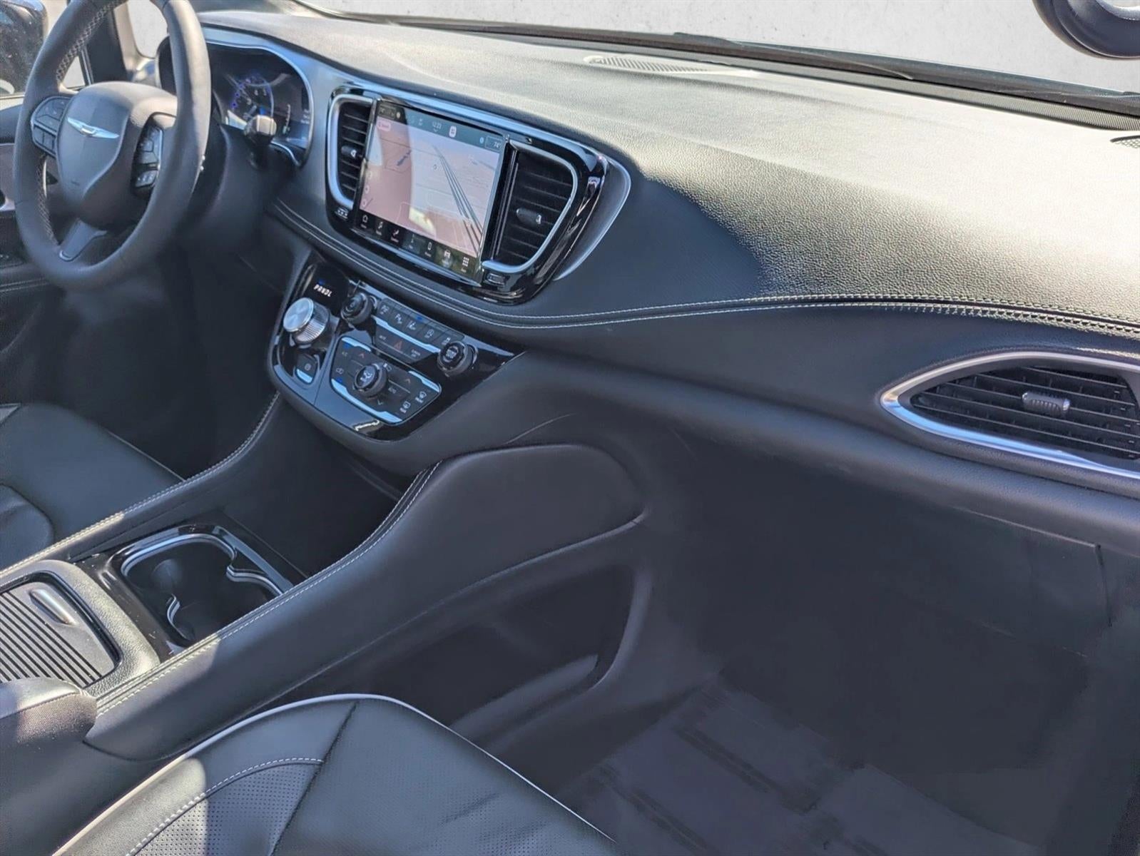 2025 Chrysler Pacifica Limited FWD