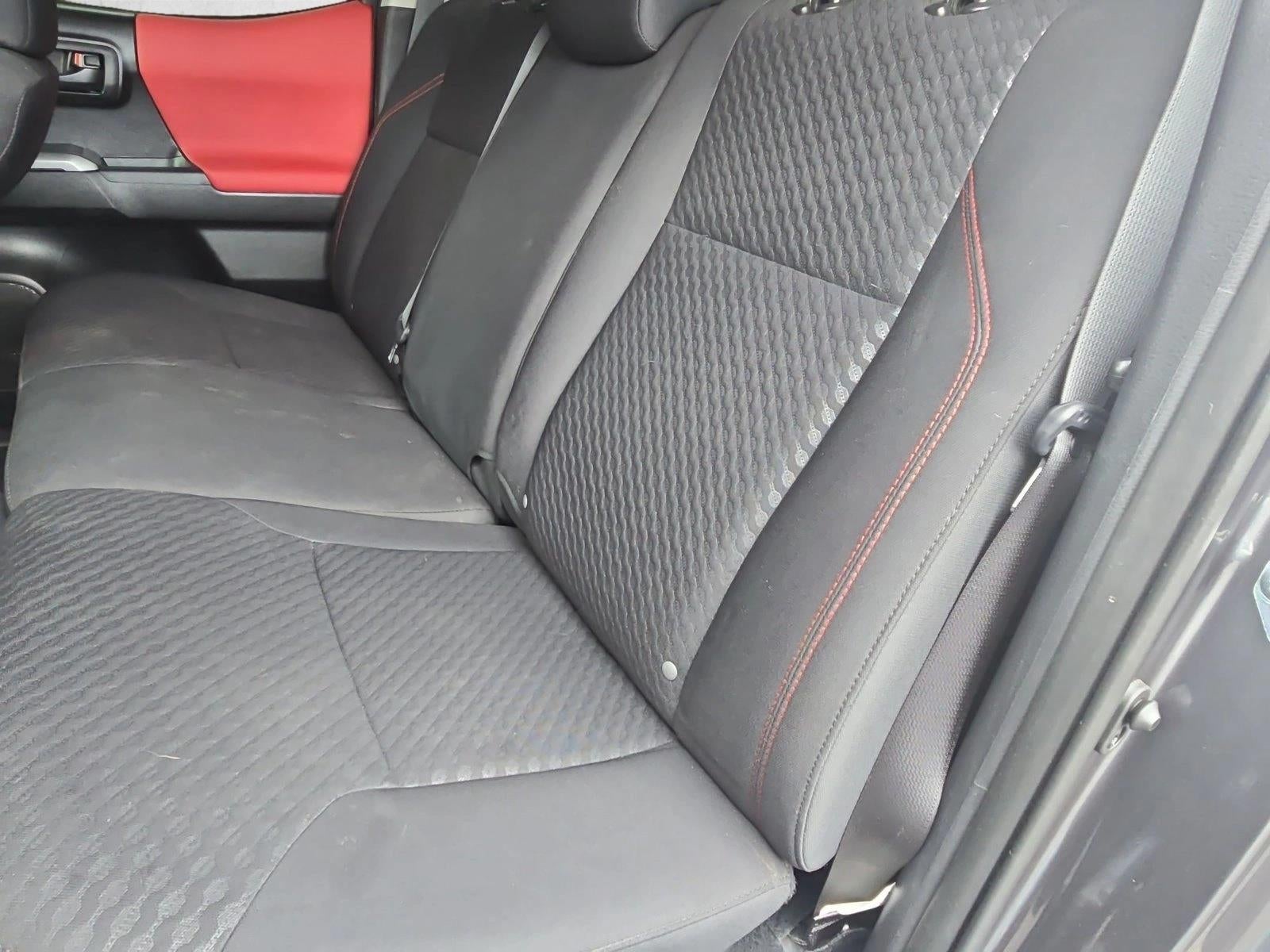 2022 Toyota Tacoma 2WD 2WD SR5 Double Cab 5' Bed V6 AT (GS)