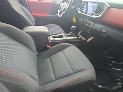 2022 Toyota Tacoma 2WD 2WD SR5 Double Cab 5' Bed V6 AT (GS)