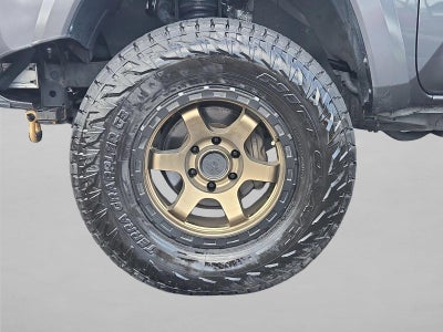 2022 Toyota Tacoma 2WD 2WD SR5 Double Cab 5' Bed V6 AT (GS)