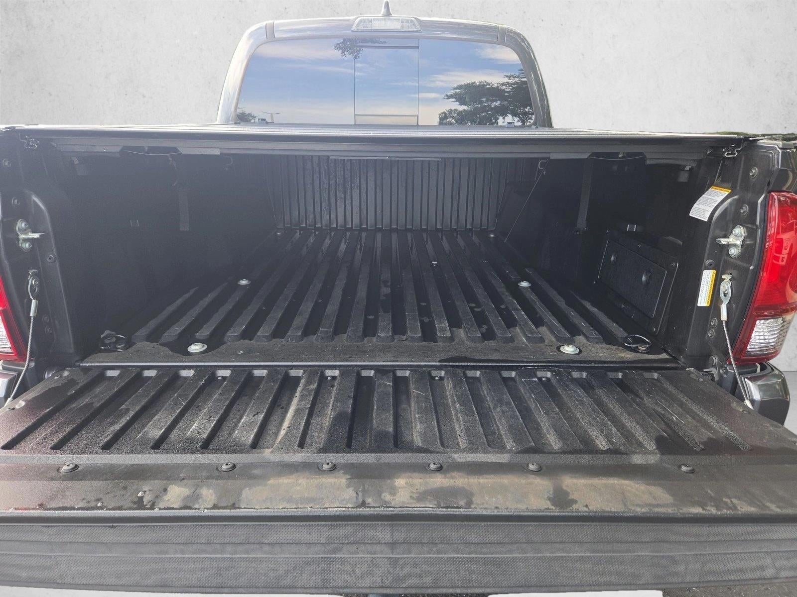 2022 Toyota Tacoma 2WD 2WD SR5 Double Cab 5' Bed V6 AT (GS)