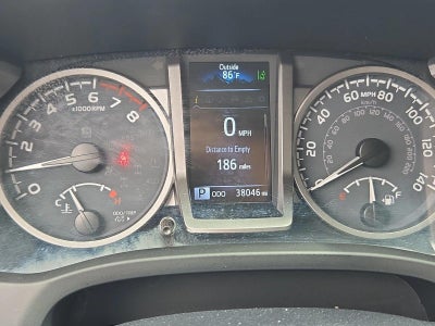 2022 Toyota Tacoma 2WD 2WD SR5 Double Cab 5' Bed V6 AT (GS)