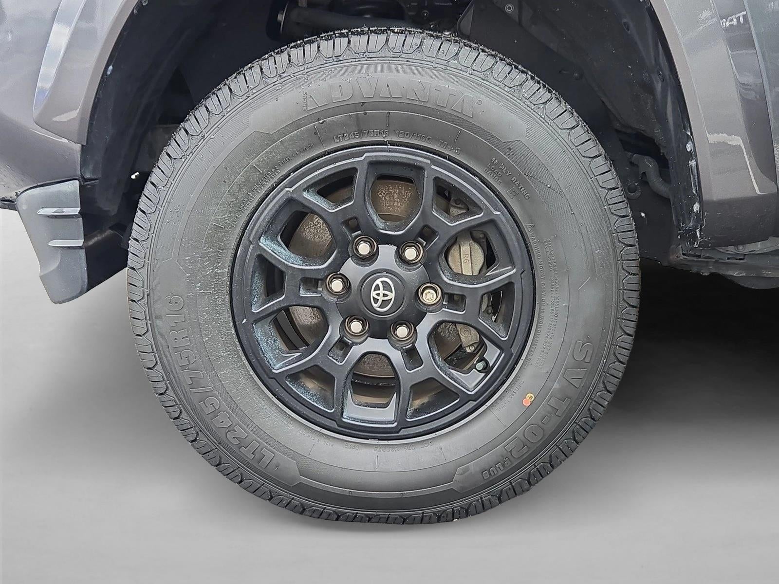 2022 Toyota Tacoma 2WD 2WD SR5 Double Cab 5' Bed V6 AT (GS)