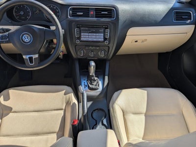 2012 Volkswagen Jetta 4dr Auto SE with Convenience & Sunroof PZEV Sedan