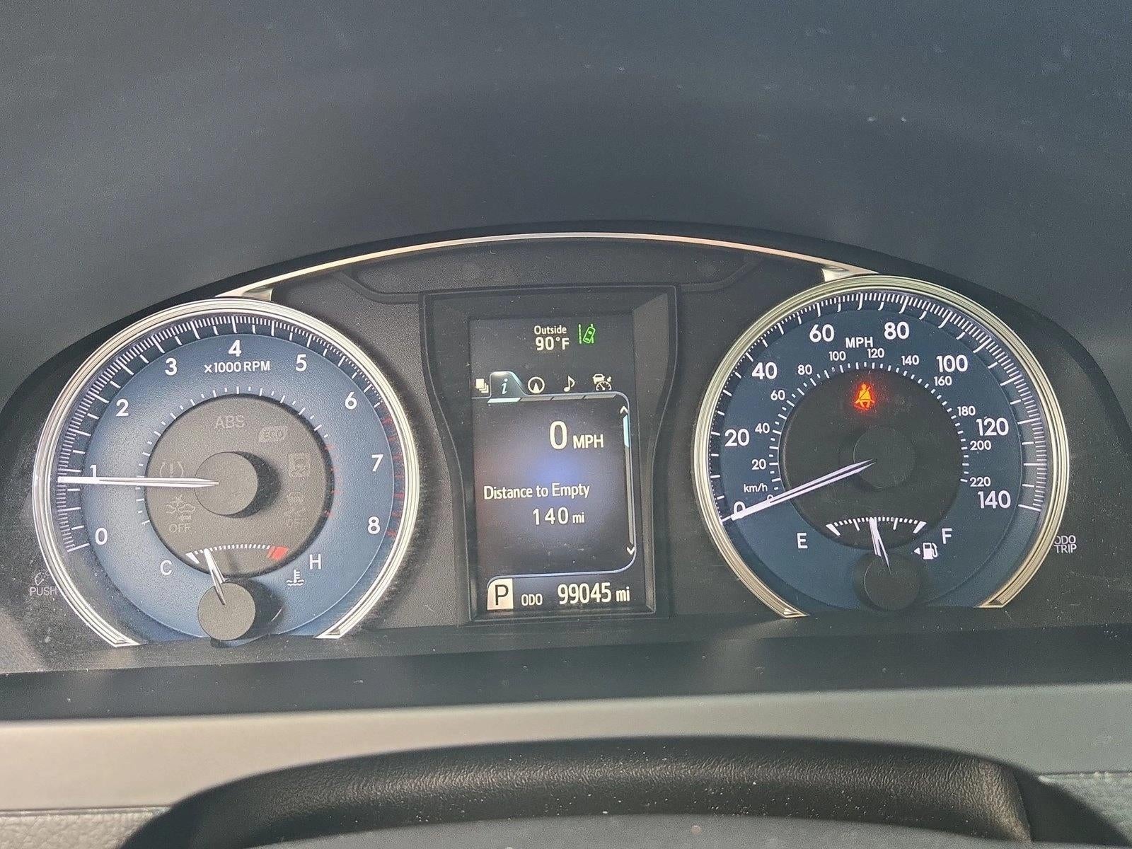 2017 Toyota Camry XLE Auto (SE)