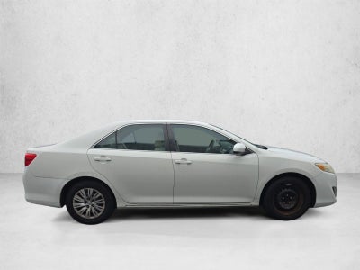 2014 Toyota Camry 4dr Sdn I4 Auto LE (Natl) *Ltd Avail*