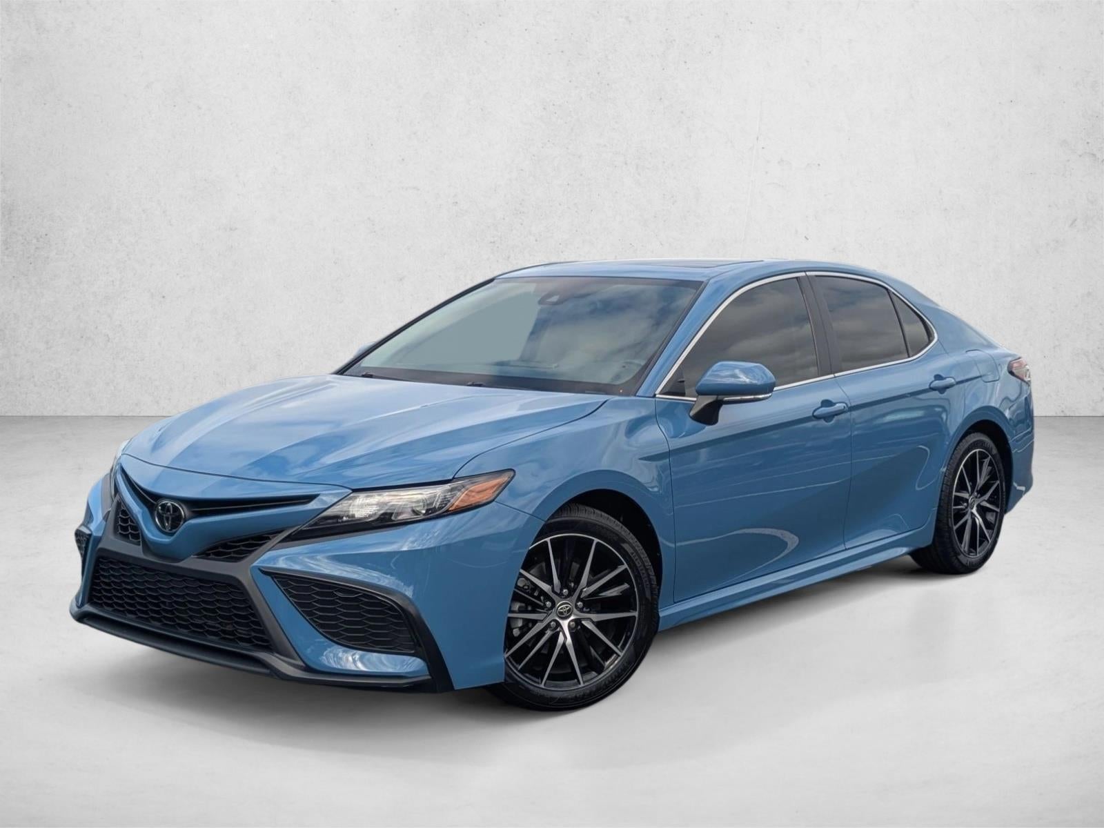 2024 Toyota Camry SE Auto (SE)