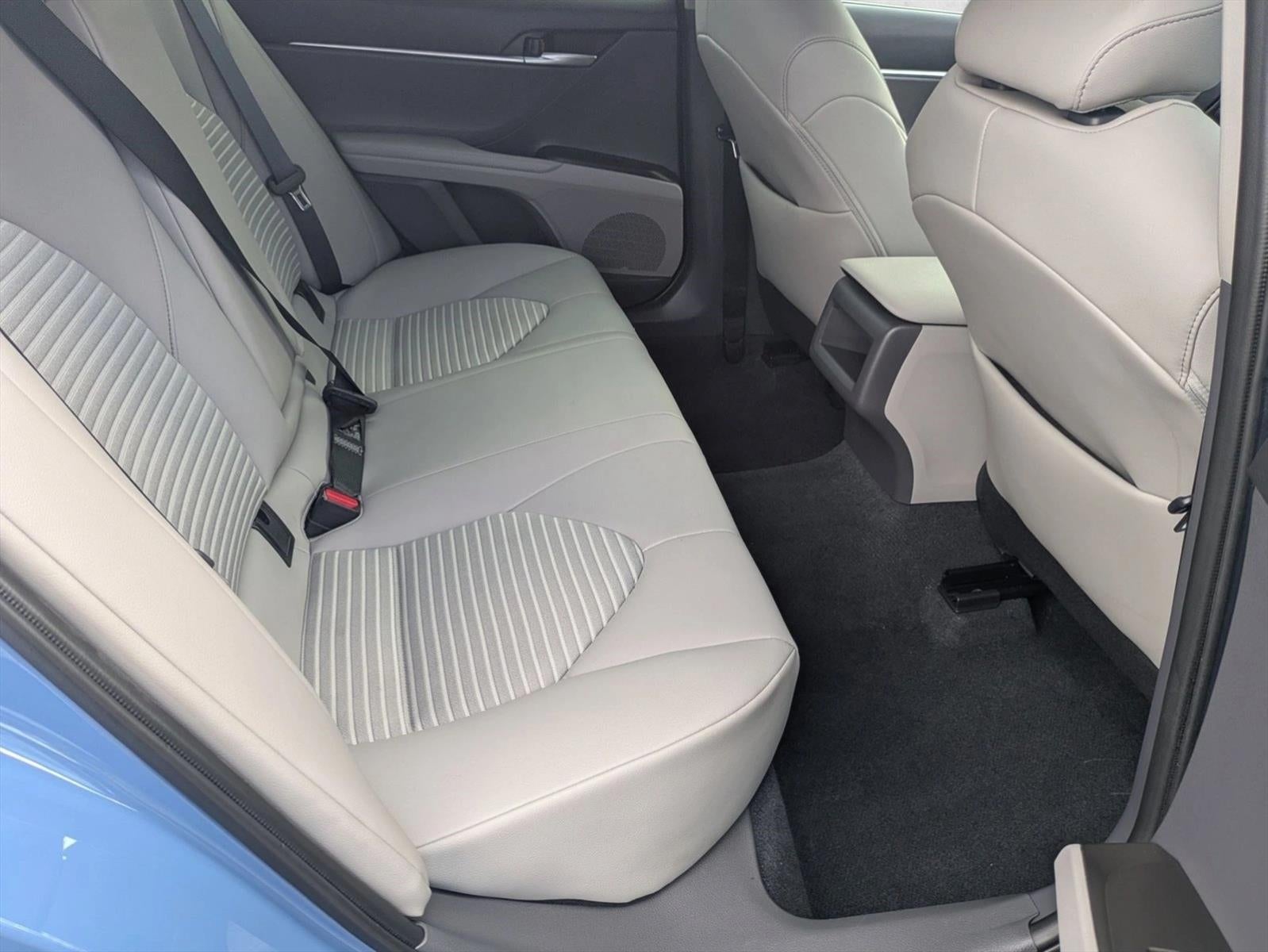 2024 Toyota Camry SE Auto (SE)