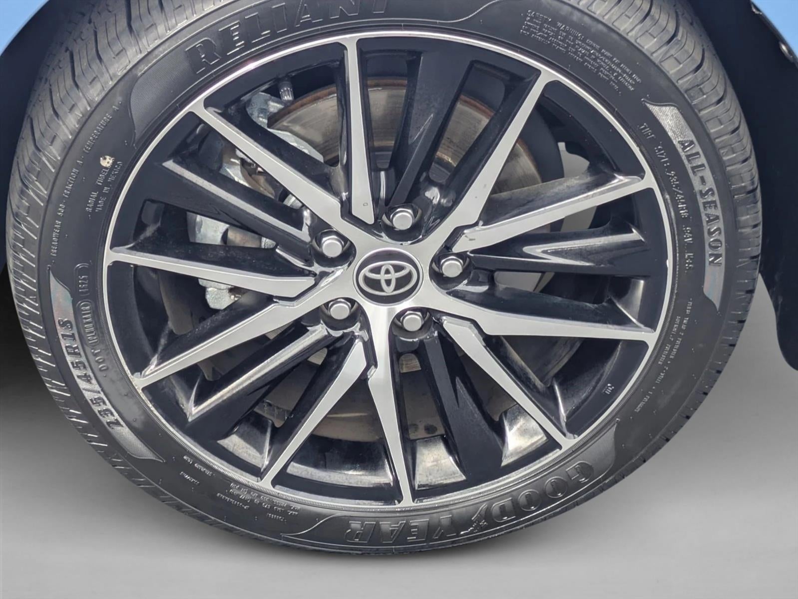 2024 Toyota Camry SE Auto (SE)