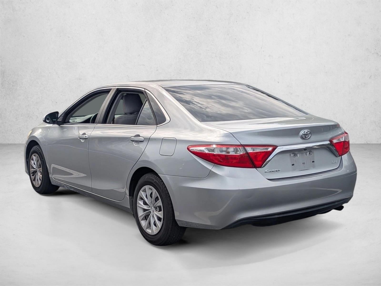 2016 Toyota Camry 4dr Sdn I4 Auto LE (SE)