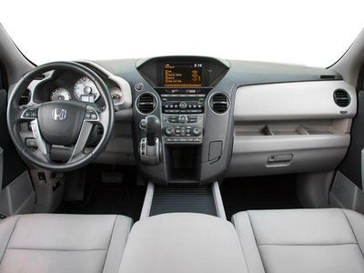 2012 Honda Pilot 2WD Touring with DVD Rear Entertainment System and Navigation