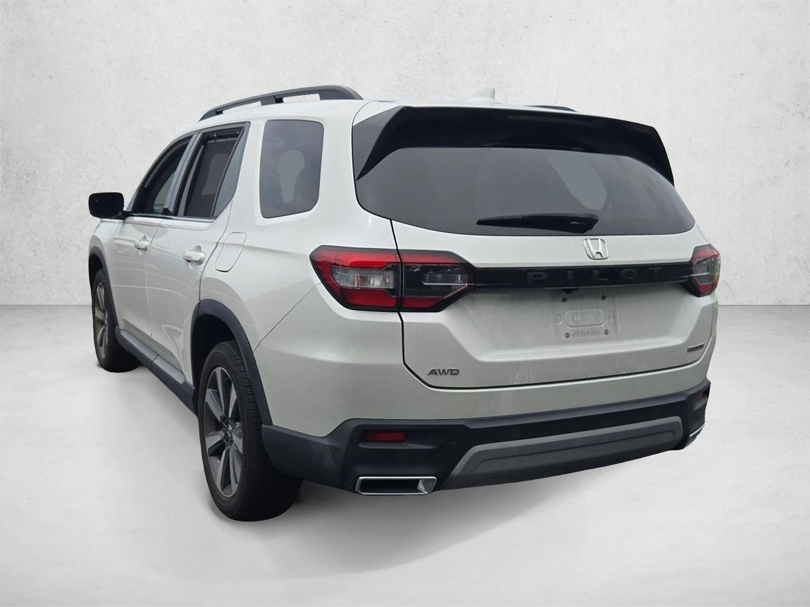 2025 Honda Pilot Touring AWD