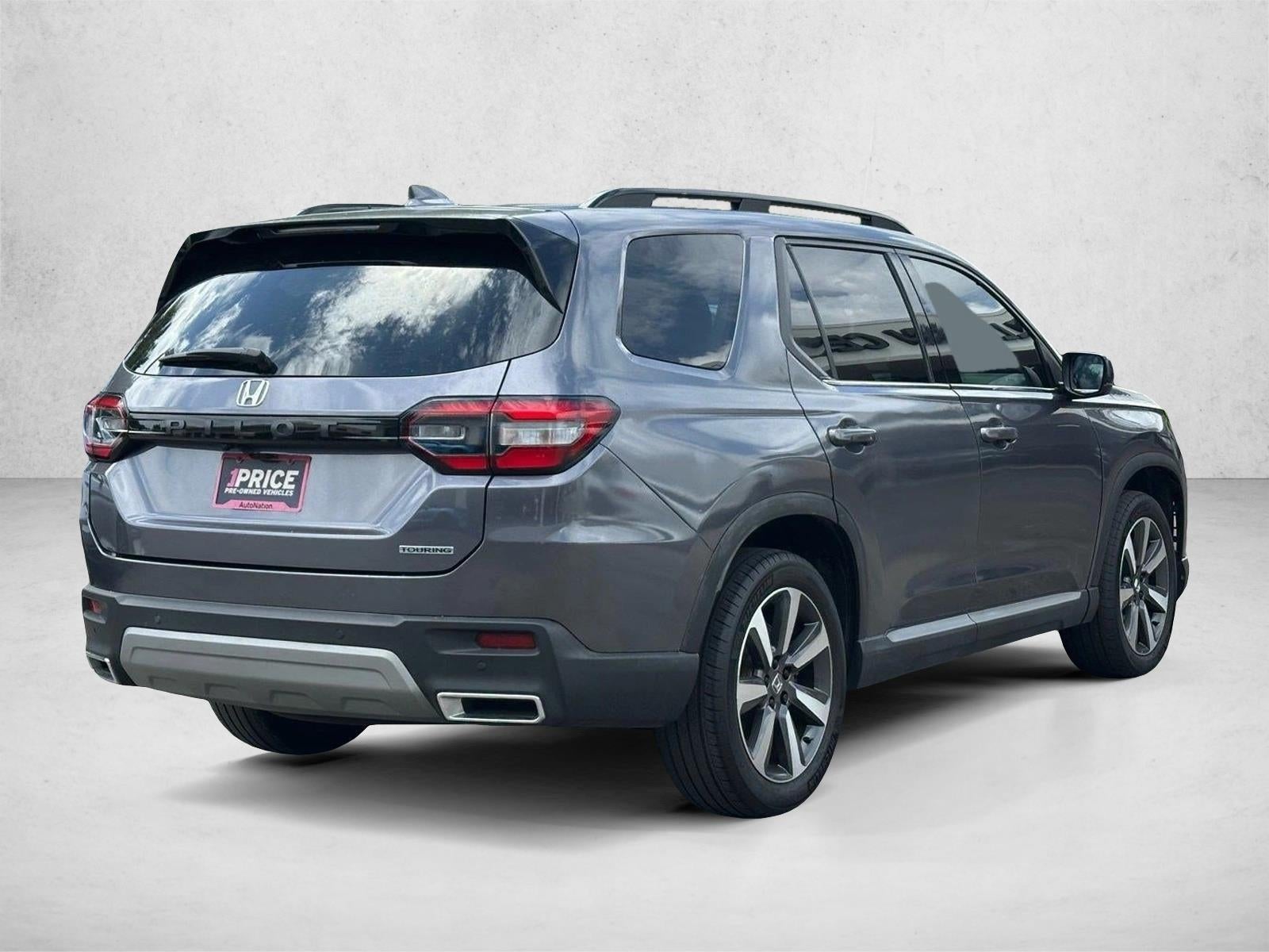 2024 Honda Pilot Touring 2WD